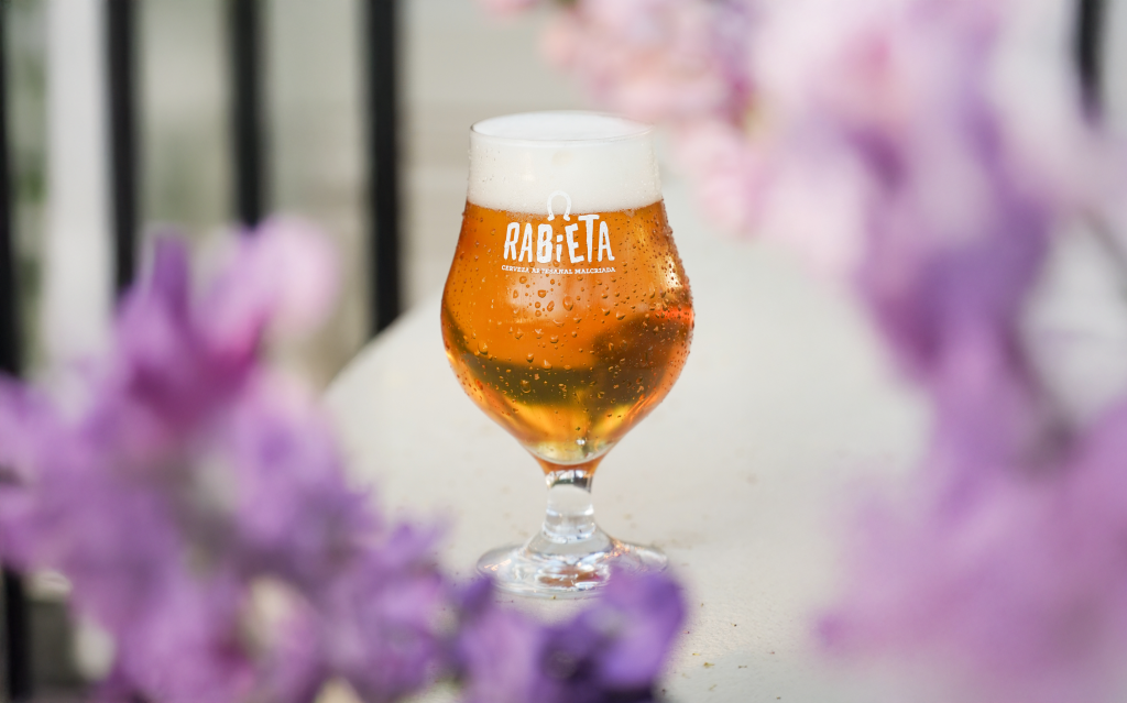 Florale, nuestra cerveza de lavanda y miel